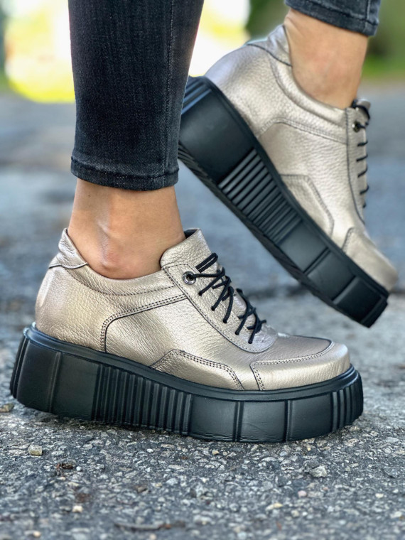 Brązowe trampki damskie skórzane