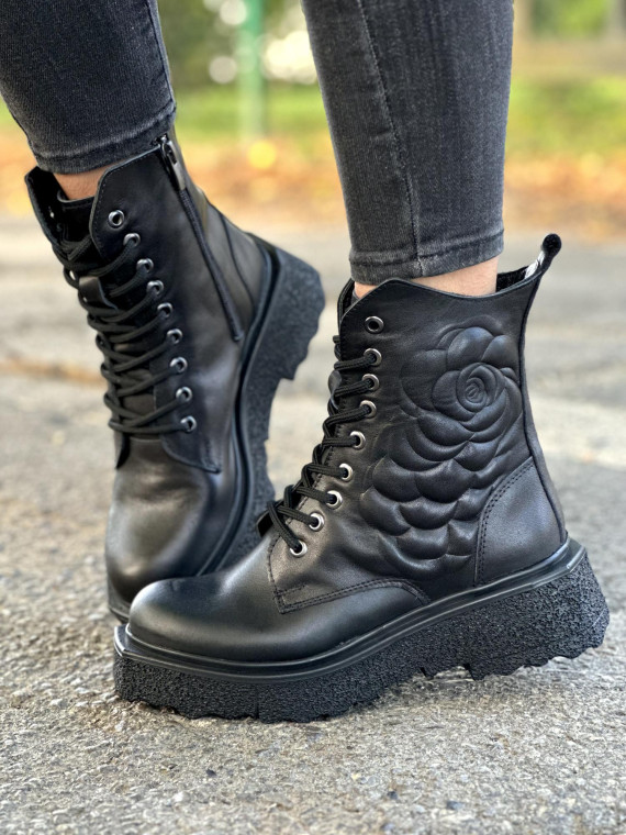 Czarne trapery damskie skórzane