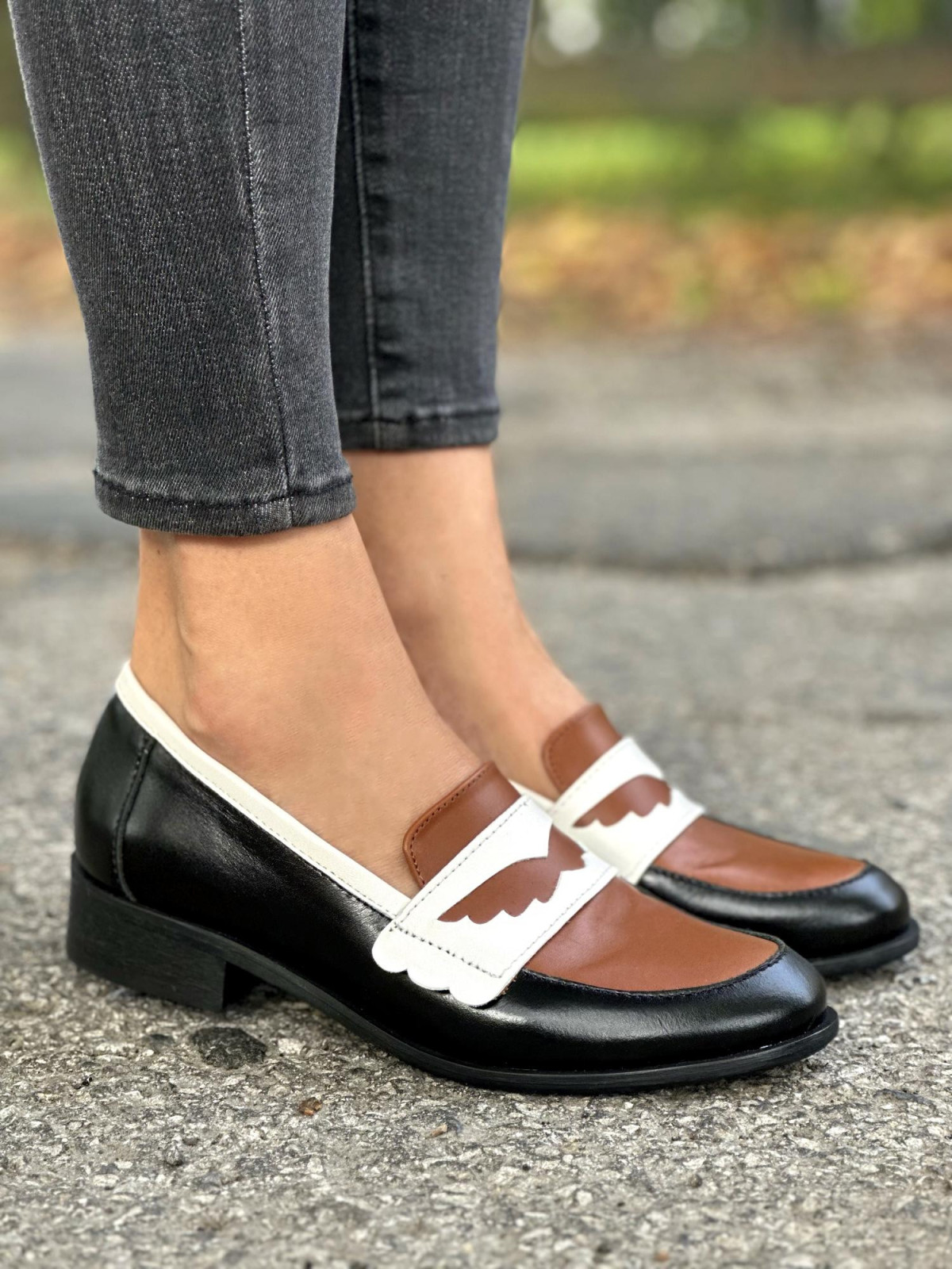 Czarne mokasyny damskie skórzane