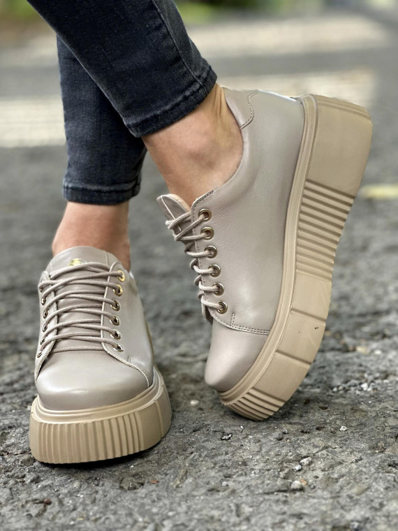 Beżowe trampki damskie skórzane