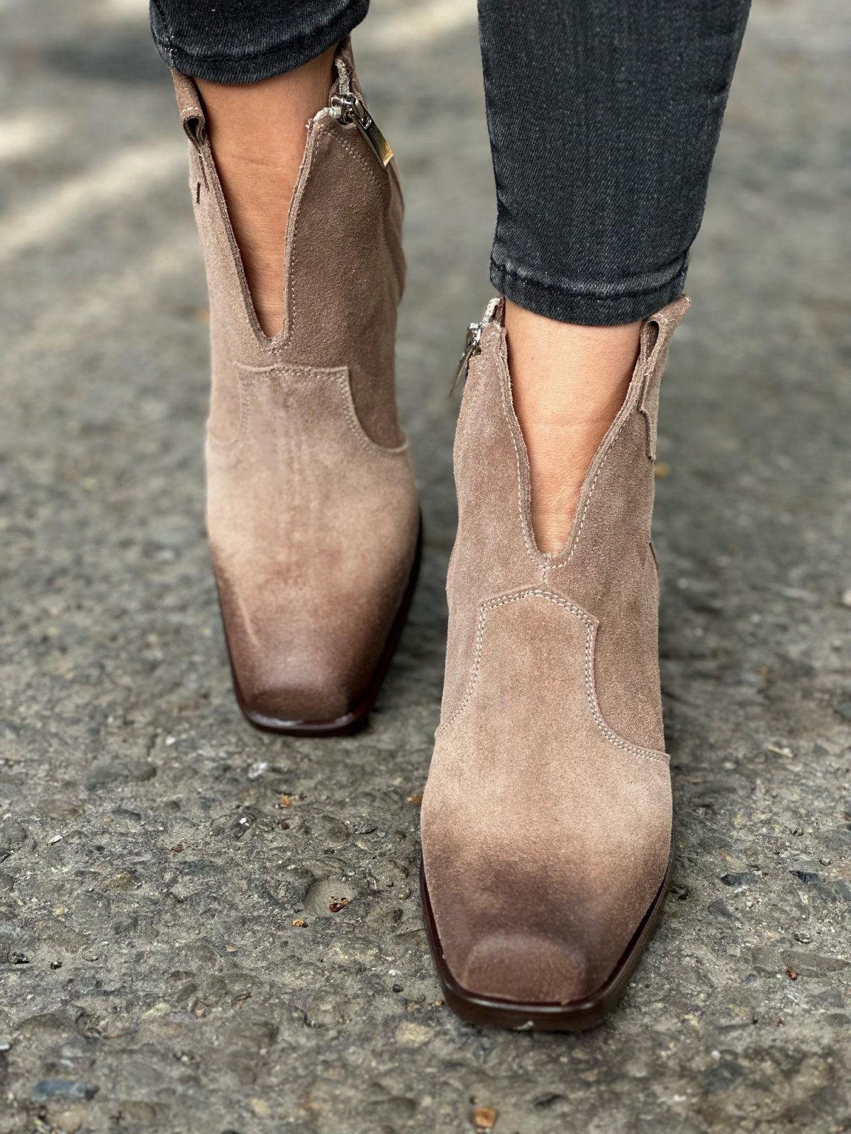 Brązowe botki damskie skórzane