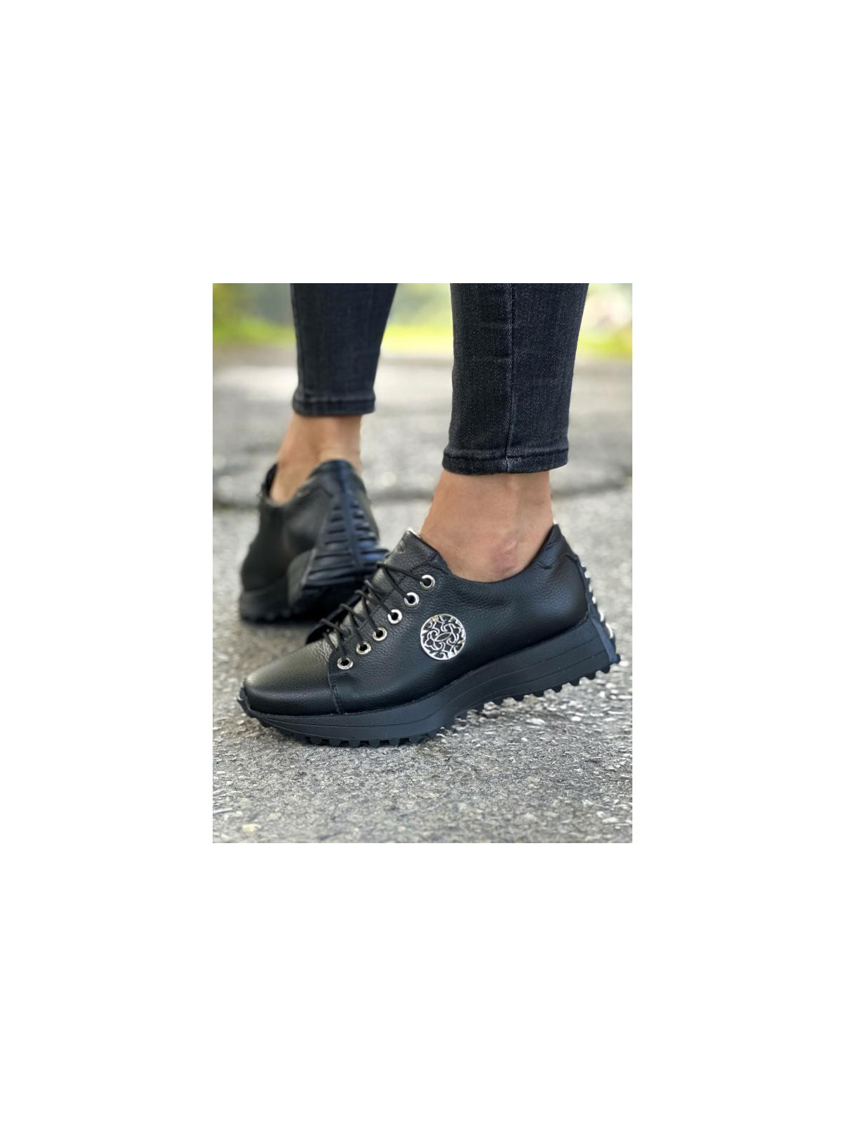 Czarne trampki damskie skórzane