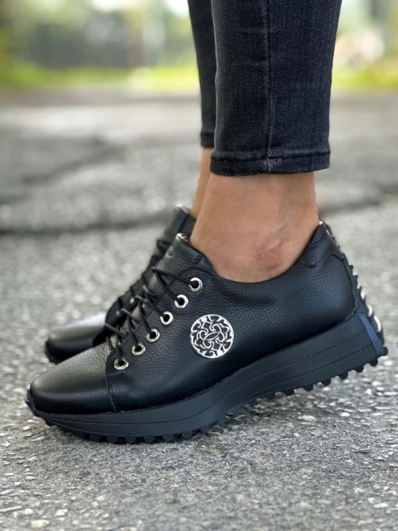 Czarne trampki damskie skórzane