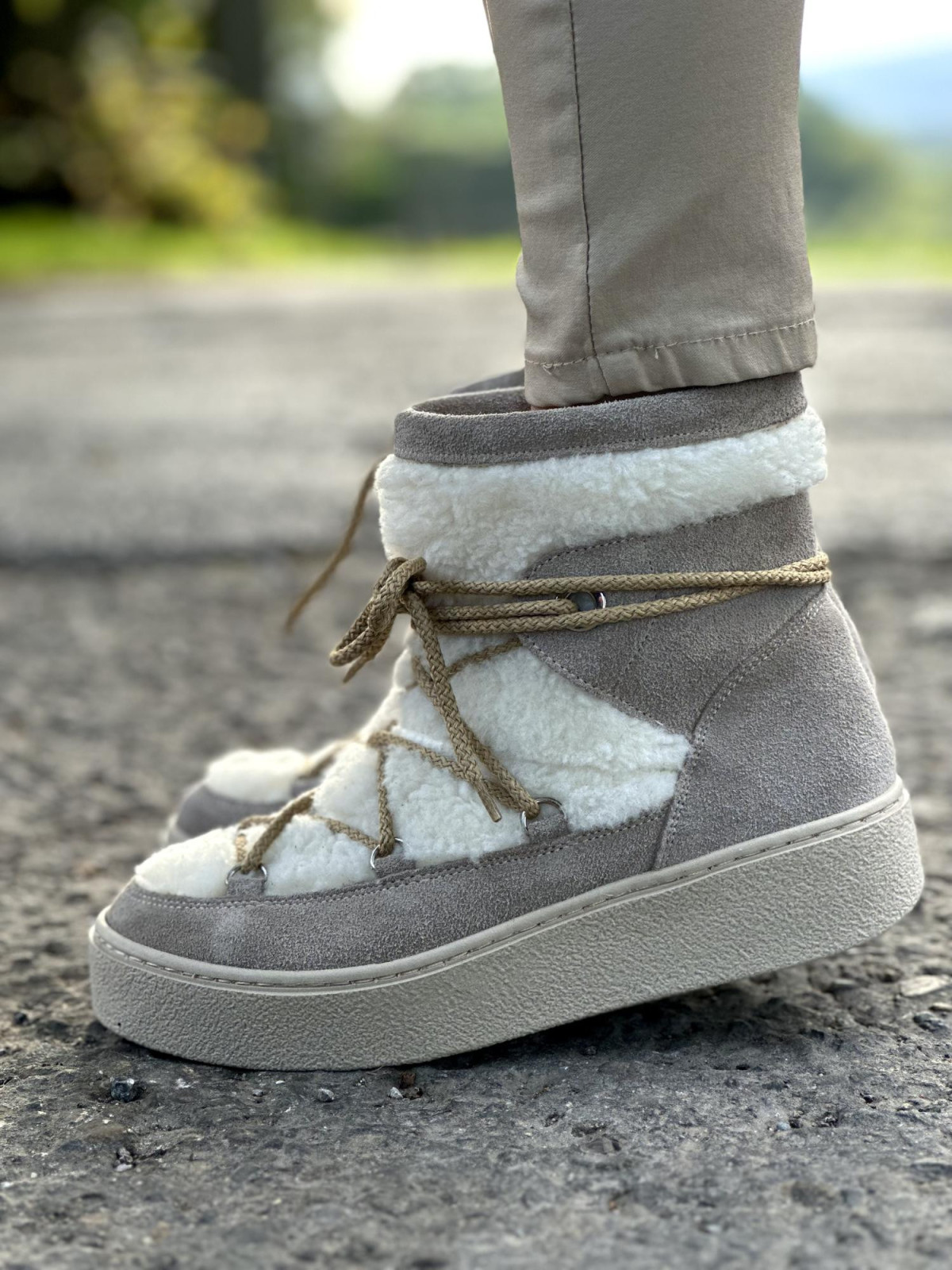 Szare śniegowce damskie skórzane