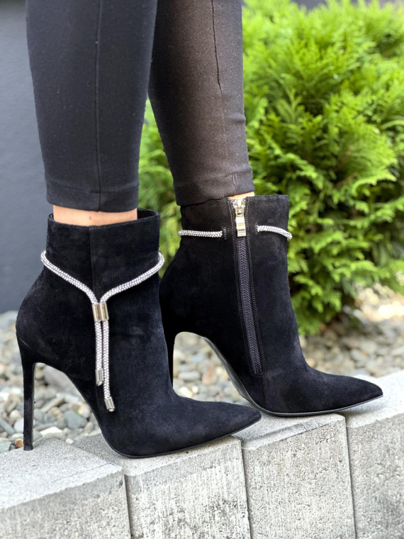 Czarne botki damskie skórzane