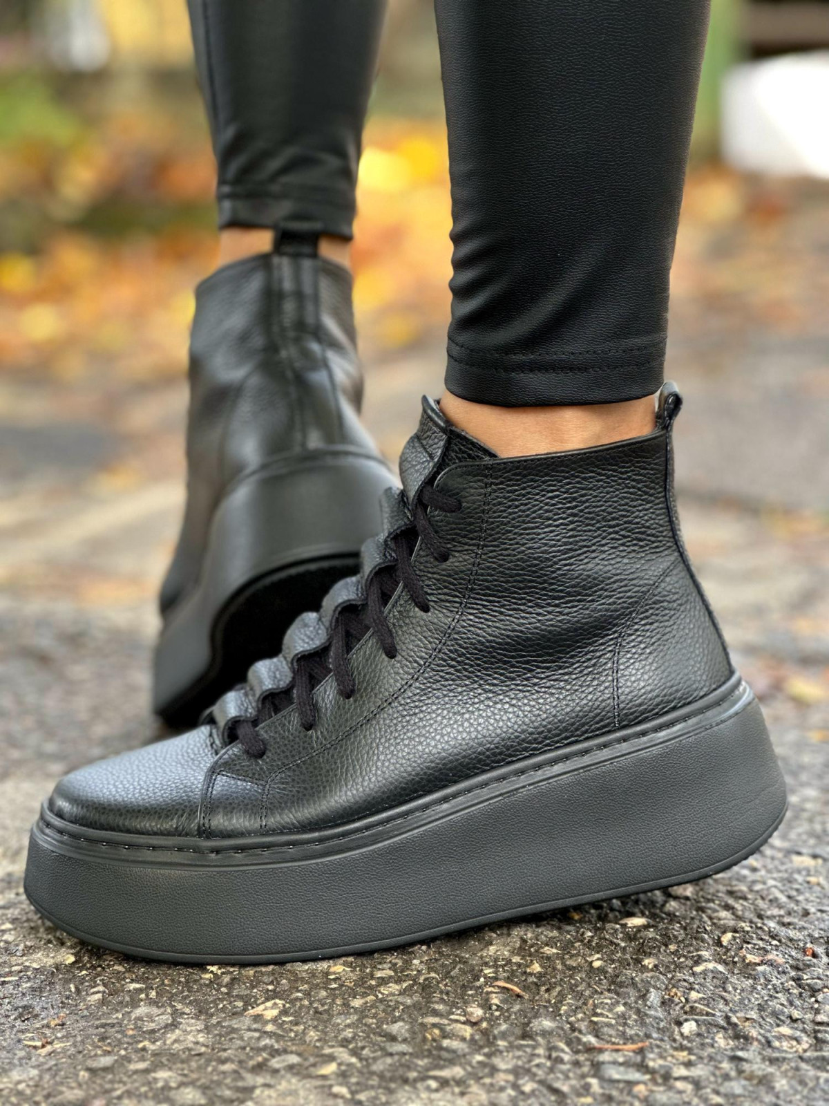 Czarne trampki damskie skórzane