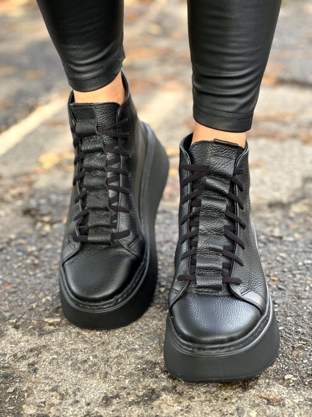 Czarne trampki damskie skórzane