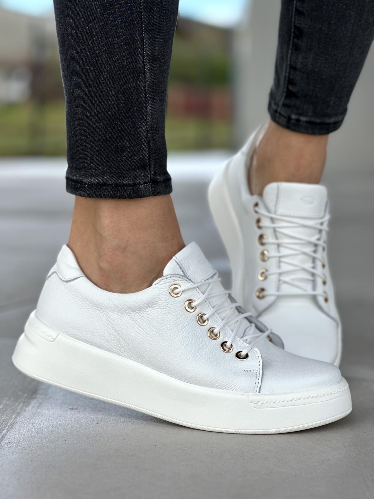 Białe trampki damskie skórzane
