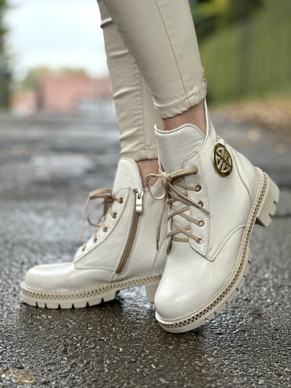 Beżowe trapery damskie skórzane