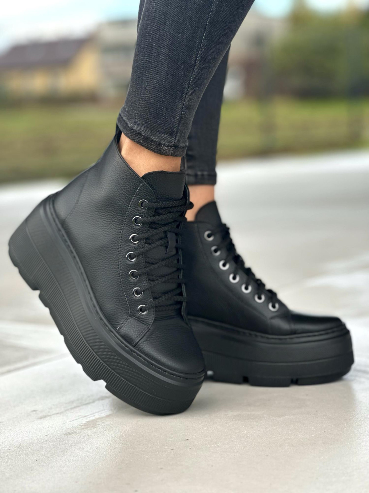 Czarne trampki damskie skórzane
