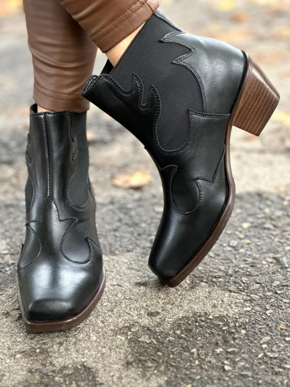 Czarne botki damskie skórzane