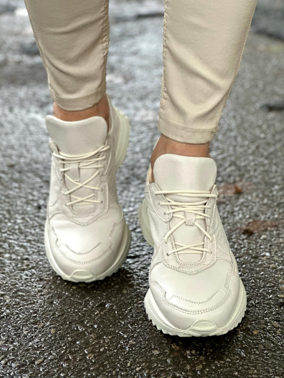 Beżowe sneakersy damskie skórzane