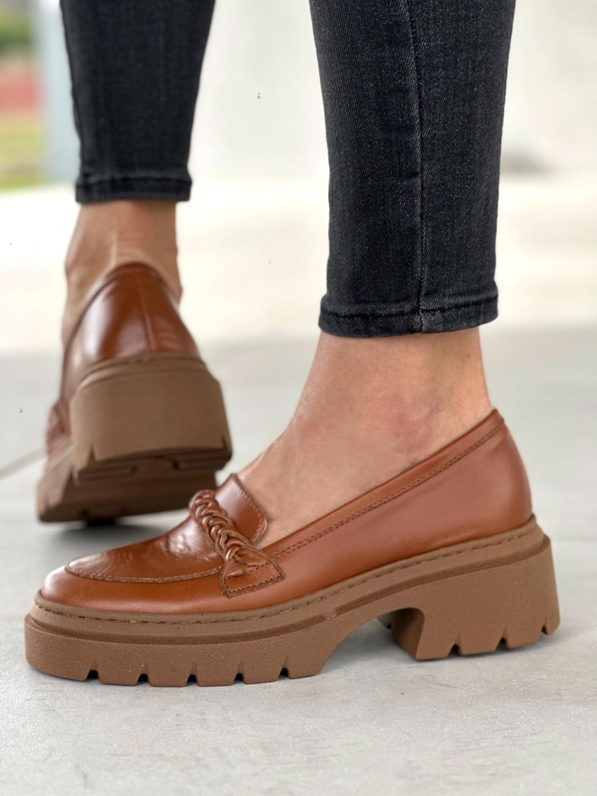 Rude mokasyny damskie skórzane