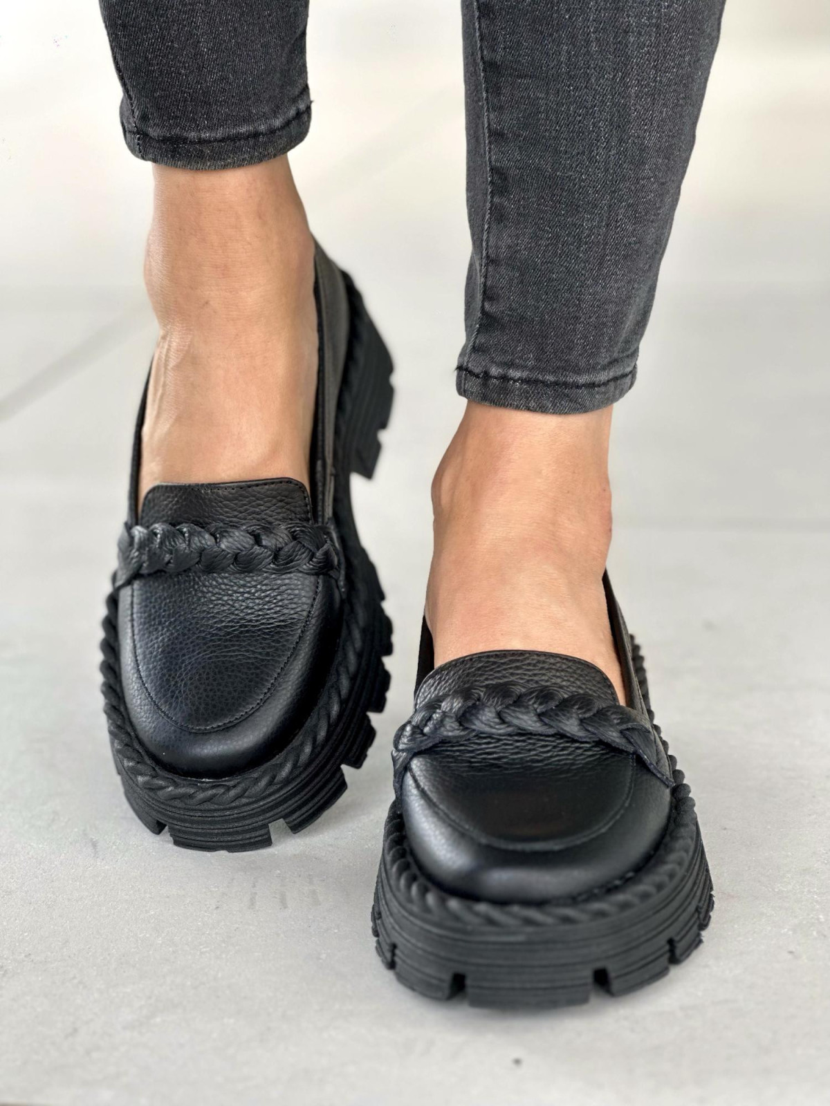 Czarne mokasyny damskie skórzane