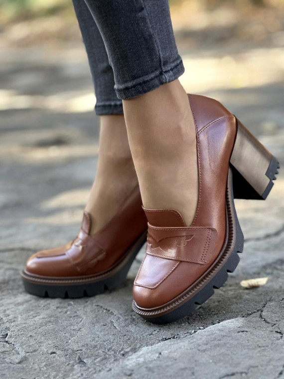 Wyjątkowe półbuty ze skóry OLEKSY, Polskiej produkcji