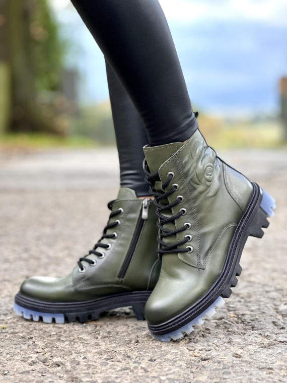 Oliwkowe trapery damskie skórzane