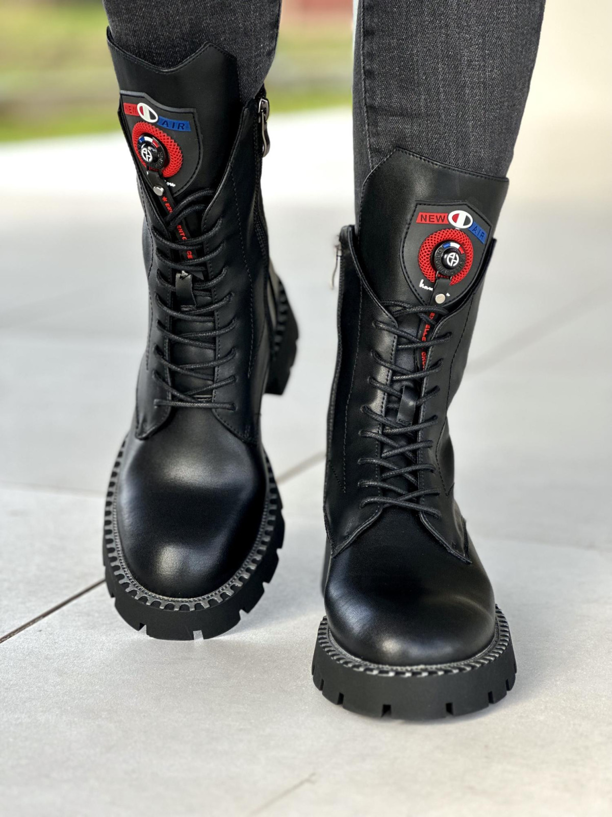 Czarne trapery damskie skórzane