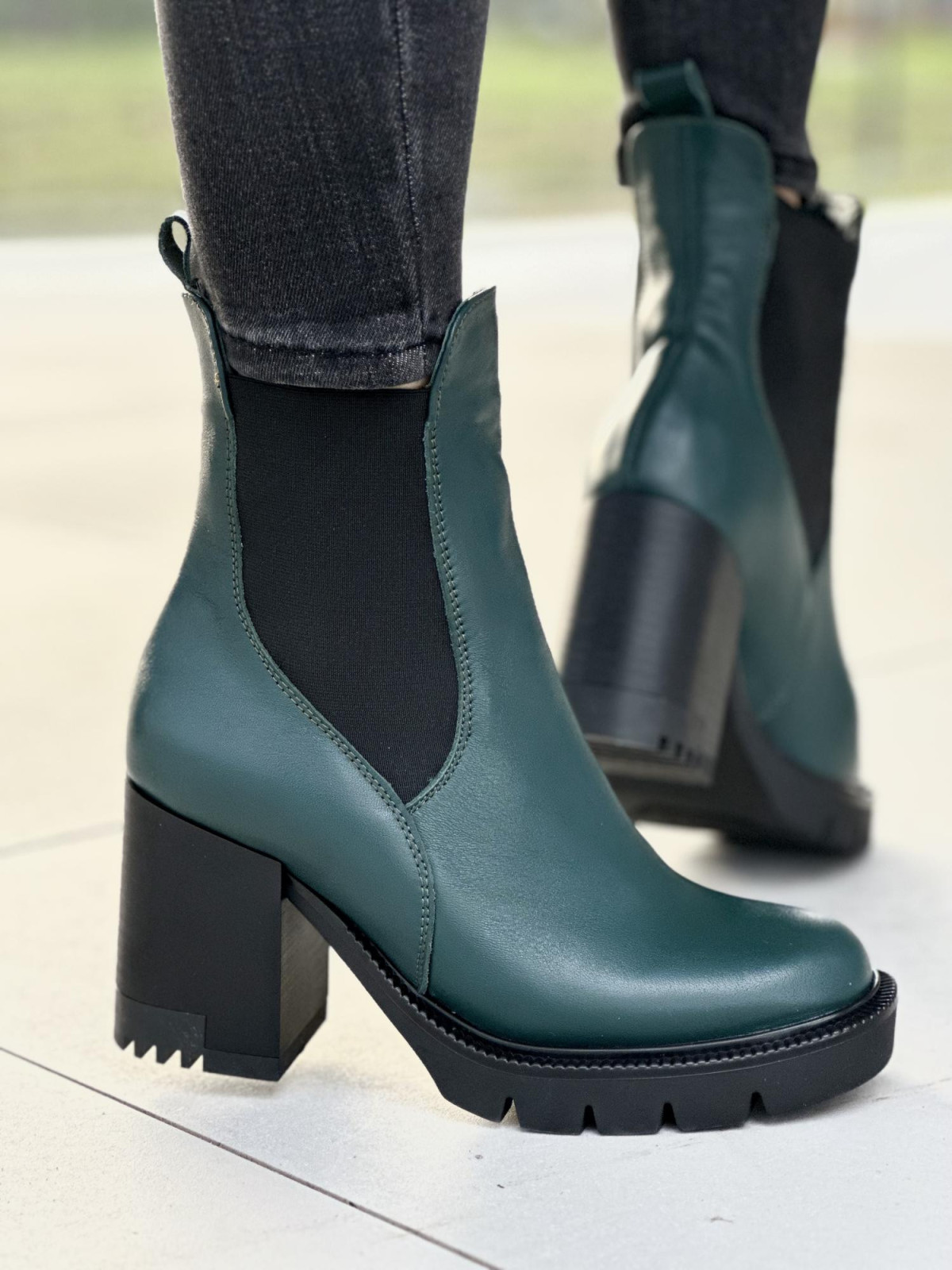 Zielone botki damskie skórzane
