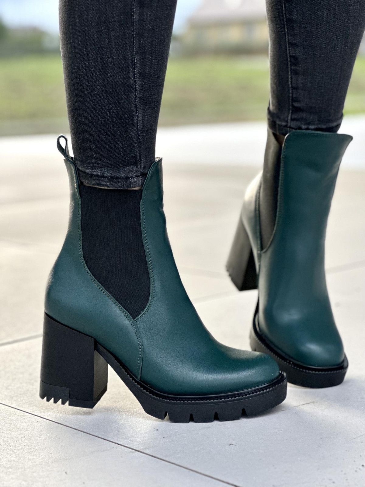 Zielone botki damskie skórzane