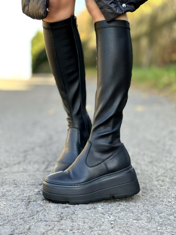 Czarne kozaki damskie skórzane