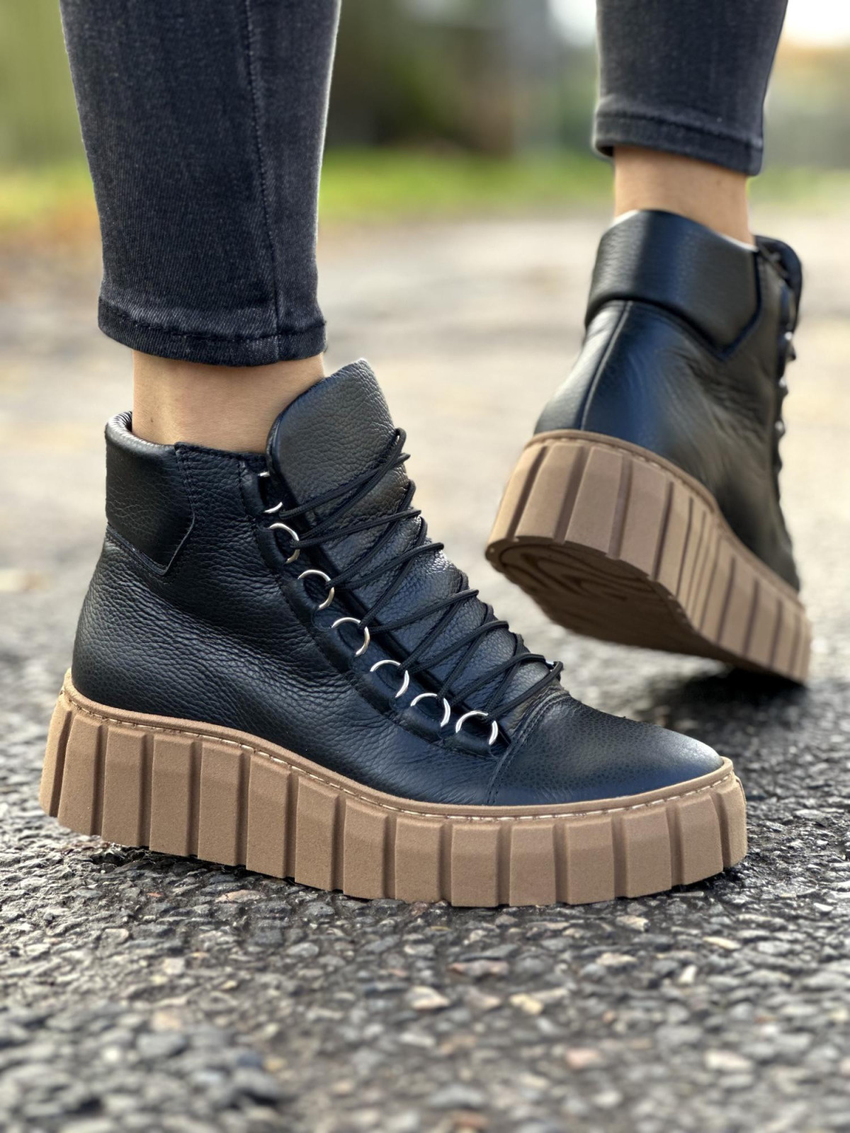 Czarne trampki damskie skórzane