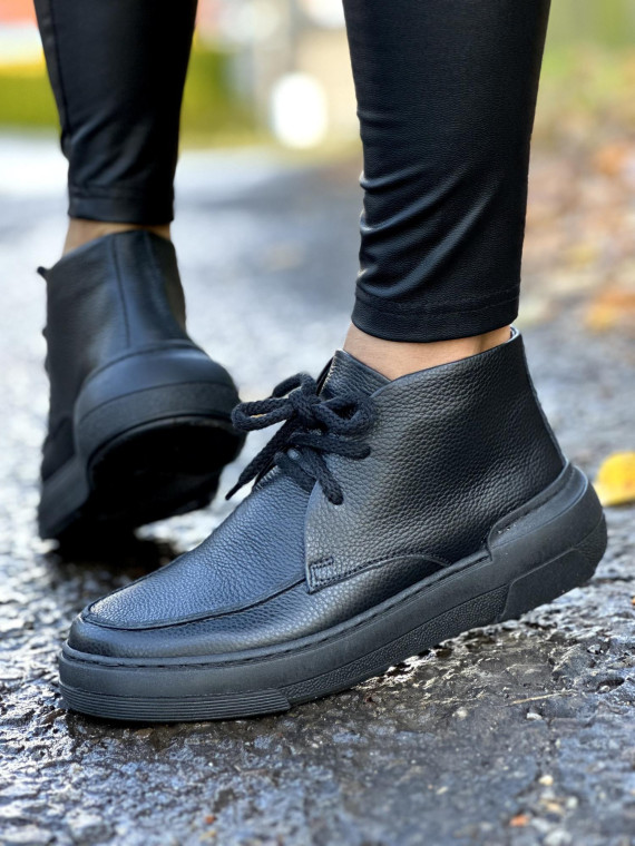 Czarne półbuty damskie skórzane