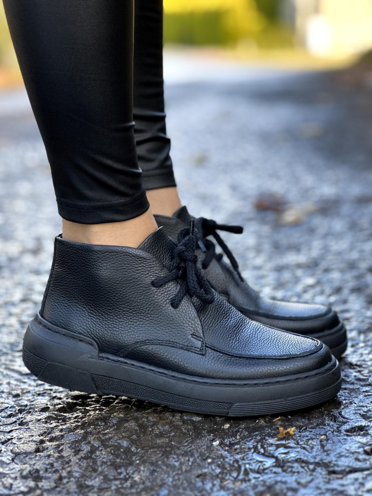 Czarne półbuty damskie skórzane