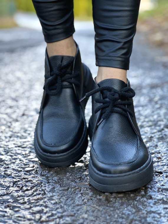 Czarne półbuty damskie skórzane