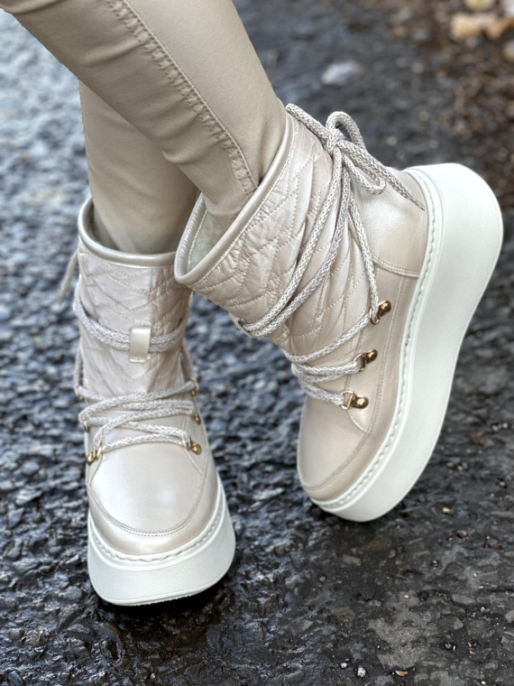 Beżowe śniegowce damskie skórzane