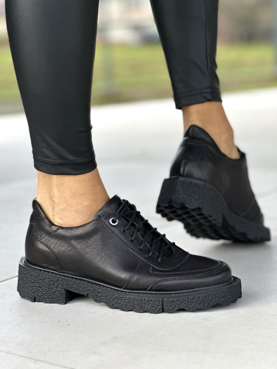 Czarne półbuty damskie skórzane