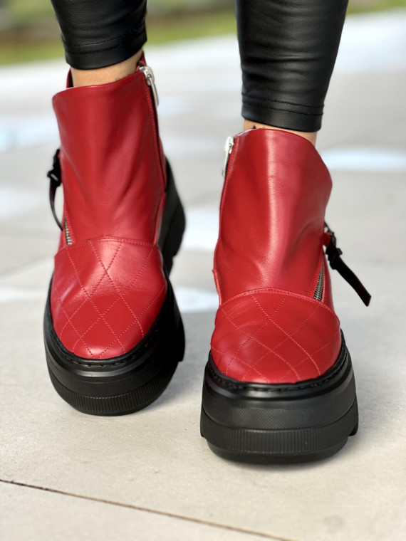 Czerwone botki damskie skórzane