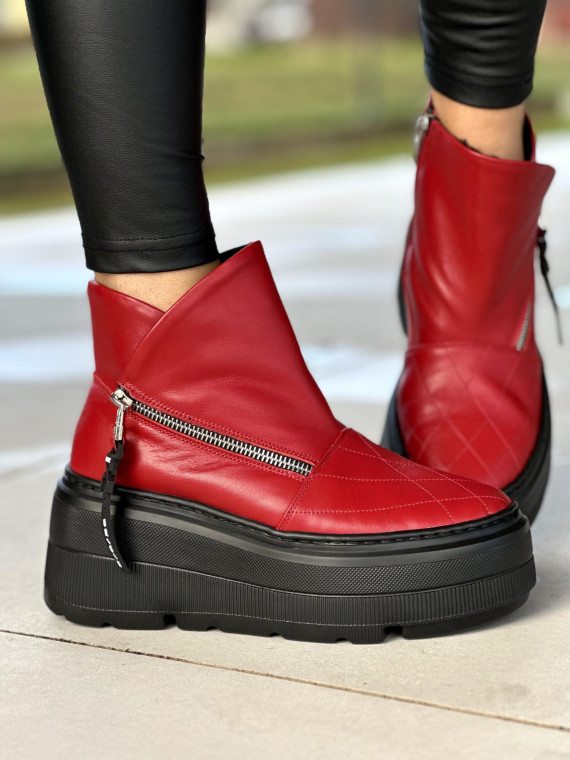 Czerwone botki damskie skórzane