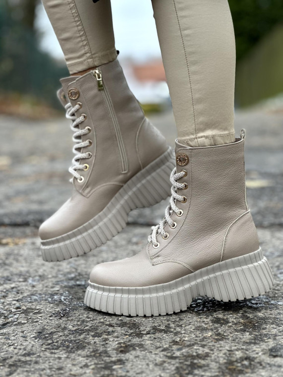 Beżowe trapery damskie skórzane