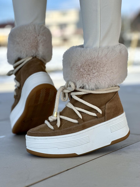 Beżowe śniegowce damskie skórzane