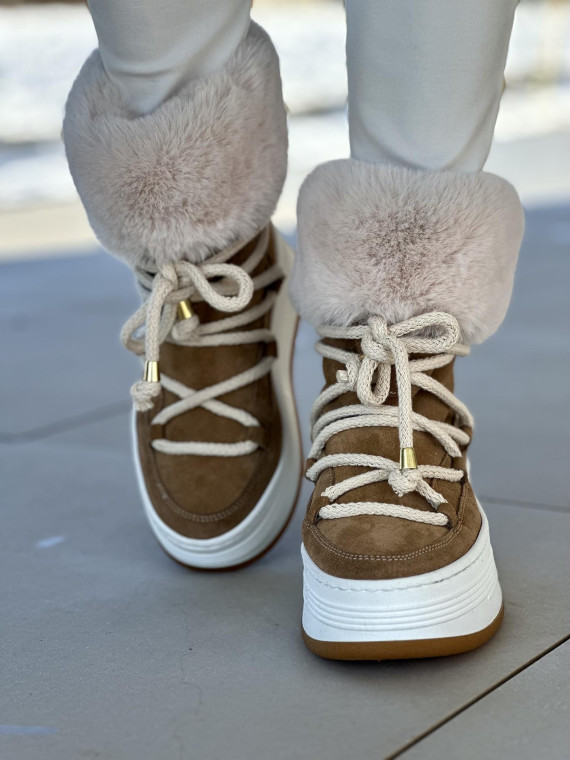 Beżowe śniegowce damskie skórzane