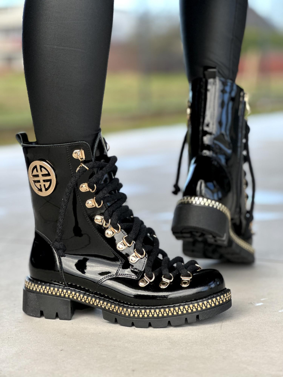 Czarne trapery damskie skórzane