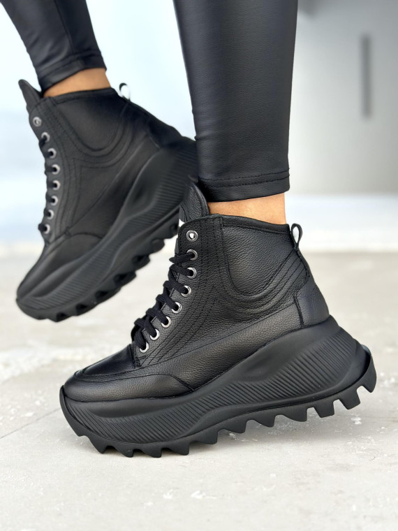 Czarne ocieplane sneakersy damskie ze skóry naturalnej