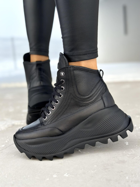 Czarne ocieplane sneakersy damskie ze skóry naturalnej