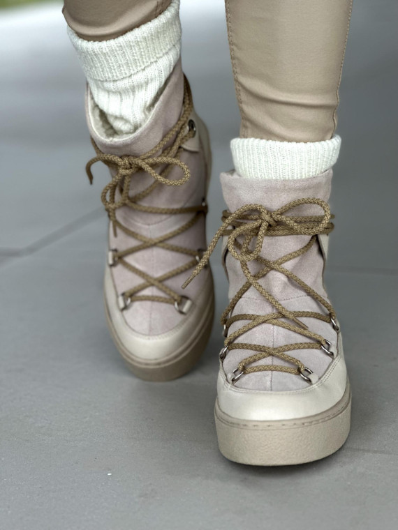 Beżowe ciepłe śniegowce damskie ze skóry naturalnej z ozdobnym wiązaniem