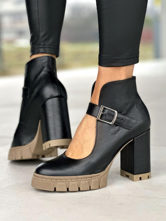 Czarne półbuty damskie na wysokim obcasie, z klamerką, ze skóry naturalnej