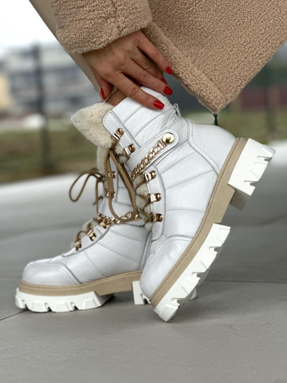 Białe bardzo ciepłe śniegowce damskie ze skóry naturalnej