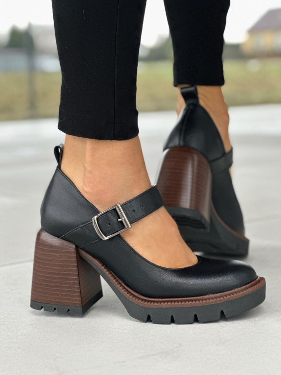 Czarne półbuty damskie z klamerką, na średnim obcasie, skóra naturalna