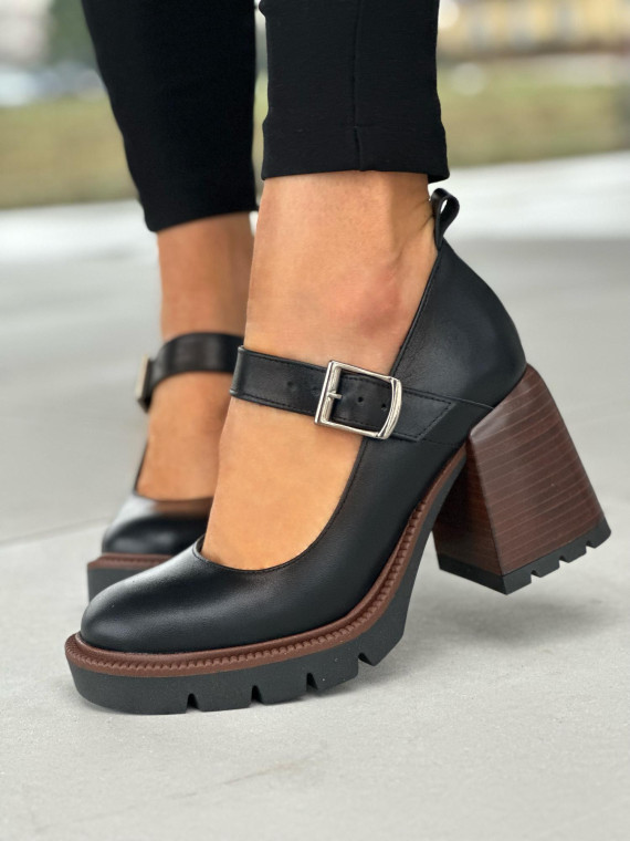 Czarne półbuty damskie z klamerką, na średnim obcasie, skóra naturalna