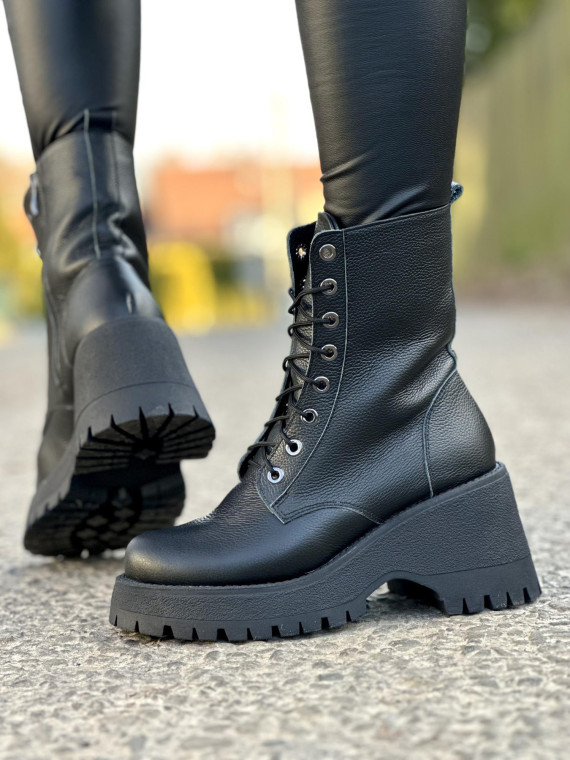 Czarne lekkie ocieplane trapery damskie ze skóry naturalnej