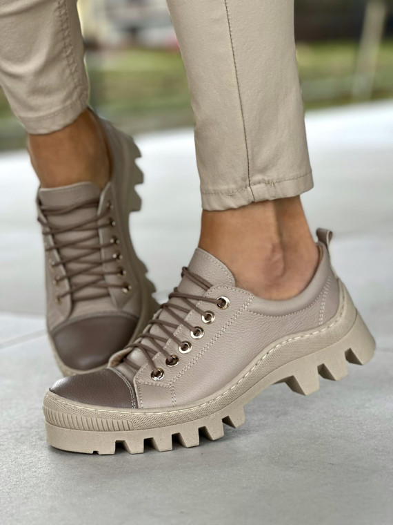 Beżowe niskie trapery damskie skóra naturalna