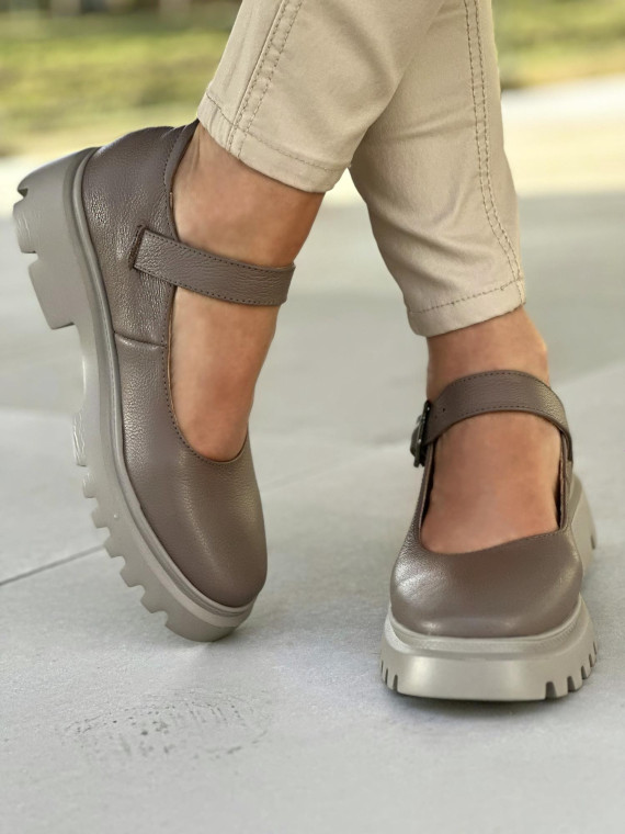 Cappucino półbuty damskie z klamrą, skóra naturalna