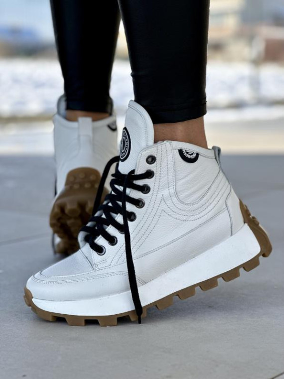 Białe wysokie sneakersy damskie skóra naturalna
