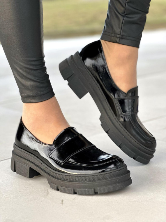 Wygodne i stylowe czarne mokasyny damskie skóra naturalna