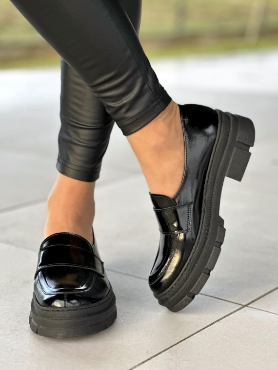 Wygodne i stylowe czarne mokasyny damskie skóra naturalna