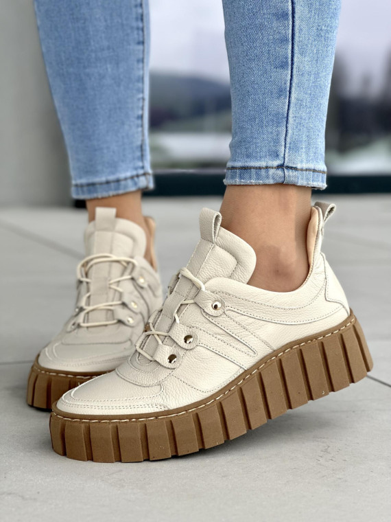 Lekkie beżowe trampki damskie na wyższej podeszwie, skóra naturalna